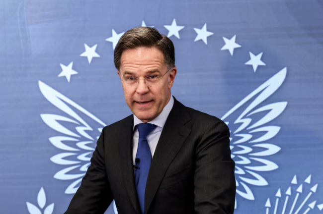 NATO müttefikleri Trump'ın İran ablukasına katılmayı reddediyor, bu da uçurumu genişletiyor