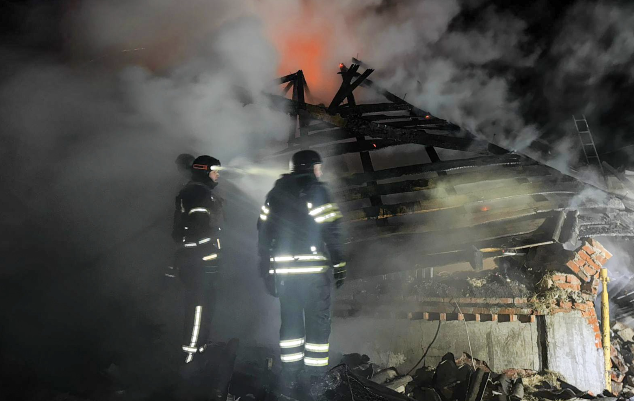 Ukrayna'da Rus insansız hava aracı saldırısında üç çocuk ve baba hayatını kaybetti