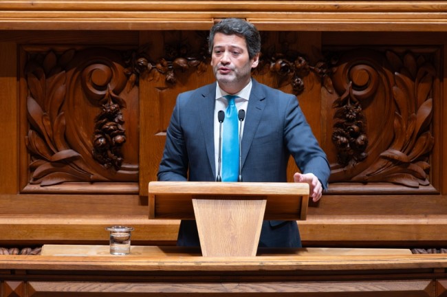 Portekiz mahkemesi, aşırı sağcı Chega'nın anti-Roman posterlerini kaldırmasına karar verdi