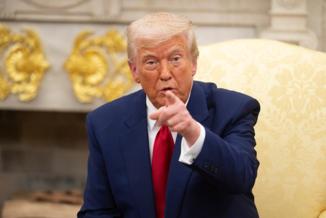(Axios) Trump'tan Netanyahu'ya: "Ne yapıyorsun lan, herkes İsrail'den nefret ediyor çünkü bu yüzden"