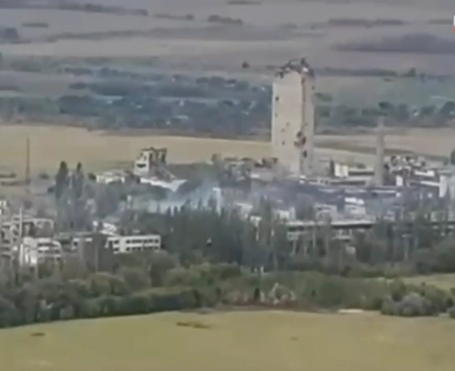 Ukraynalı keskin nişancı, 2 Rus askerini 1 kurşunla öldürerek rekor kıran "tarihin en uzun öldürmesini" başardı