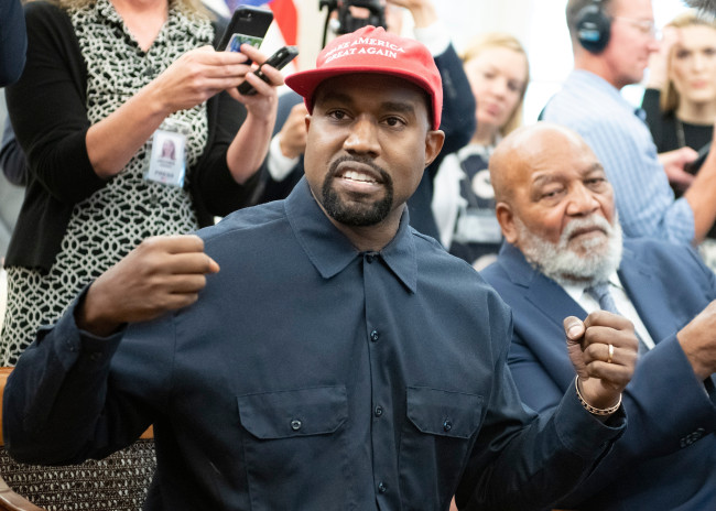 Türk siyasetçi, Kanye West konserinden sonra "kültürel çöküş ve değerlerden kopukluğu" dile getiriyor