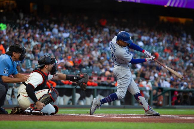 Göçmen karşıtı baskınlar konusundaki sessizlikleri nedeniyle ateş altında olan Los Angeles Dodgers, ICE ajanlarının stadyuma erişimini reddetti