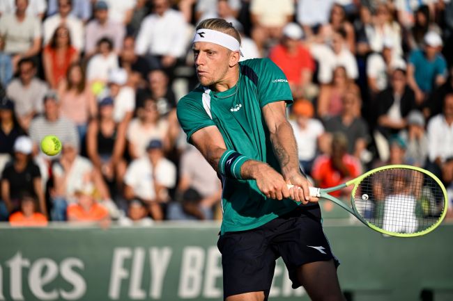 Roland Garros'un ortasında antrenör tarafından terk edildikten sonra Davidovich Fokina: "İyi bir insan olduğunu düşünüyordum"