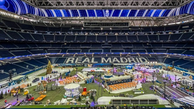 Real Madrid, Liga molasında Bernabéu stadyumunu bir Noel tema parkına dönüştürüyor