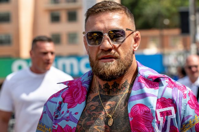 UFC dövüşçüsü Conor McGregor hukuk mahkemesinde tecavüzden suçlu bulundu