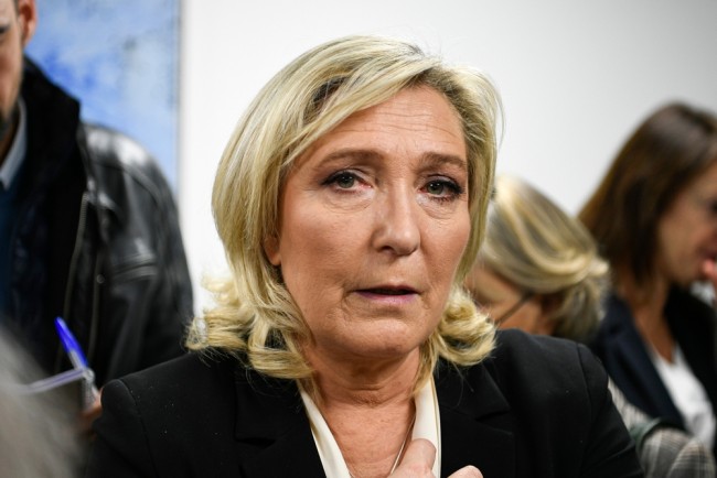Le Pen, temyiz duruşmasında AB fonlarının kötüye kullanılmasını reddetti