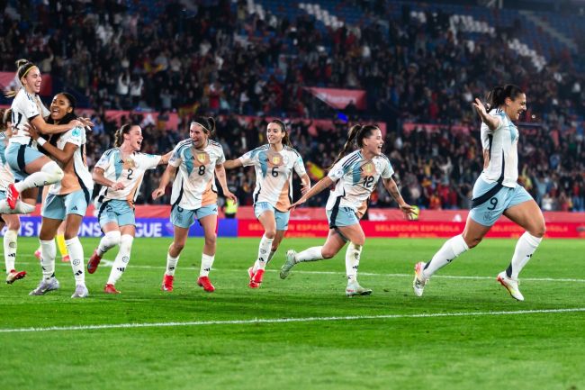 İngiltere İspanya'yı yendi, 2027 Dünya Kupası elemelerine doğru büyük bir adım attı
