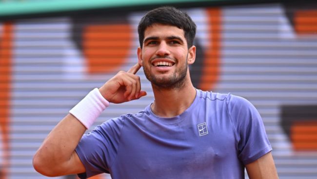 Carlos Alcaraz, Nadal, Federer veya Djokovic'i geçerek Borg ile eşit bir Grand Slam rekoru elde etti