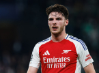 Tottenham taraftarı, Arsenal'in Premier League galibiyetinde Declan Rice'ın eşini utandırırken g&ouml;r&uuml;ld&uuml;