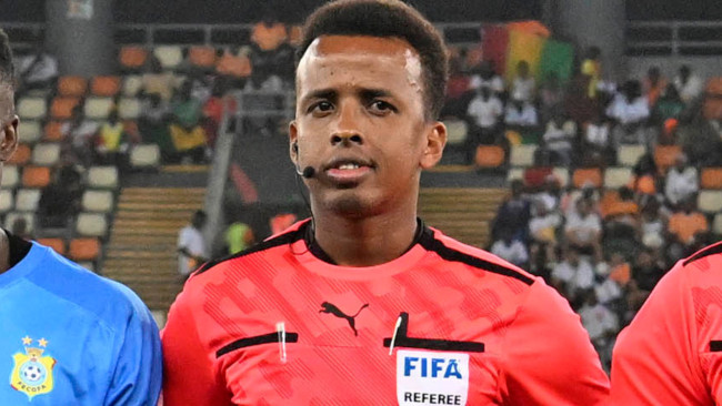 Dünya çapında Somalili hakem Omar Artan, FIFA tarafından 2026 Dünya Kupası için seçilmesine rağmen ABD tarafından vize almayı reddetti