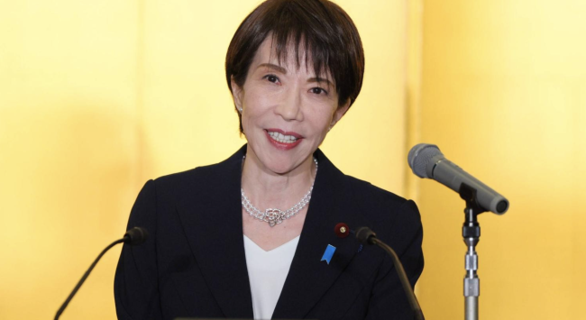Japonya Başbakanı, ülkenin kıyılarında meydana gelen deprem sonrası insanları daha yüksek yerlere başvurmaya çağırıyor
