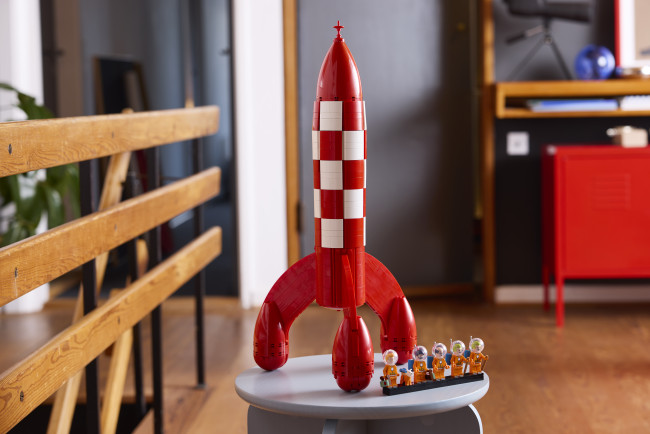 Tintin'in efsanevi ay roketi Lego setine dönüştürülüyor