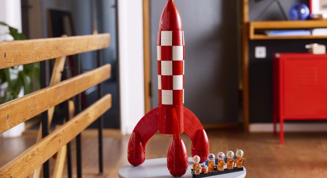 Tintin'in efsanevi ay roketi Lego setine dönüştürülüyor