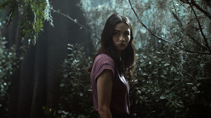 Crystal Reed, Swamp Thing 'in Abby Arcane'ini &ccedil;almanın baskısını hissetti